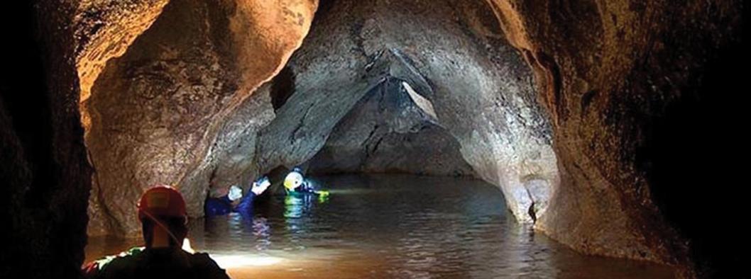 Пещера Шпиля